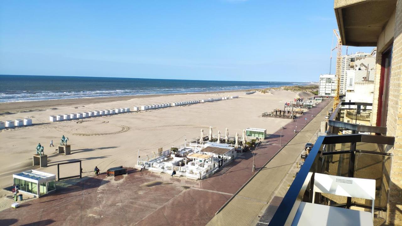 Zeezicht Vanop Het 6 De Verdiep Oostduinkerke Exterior photo