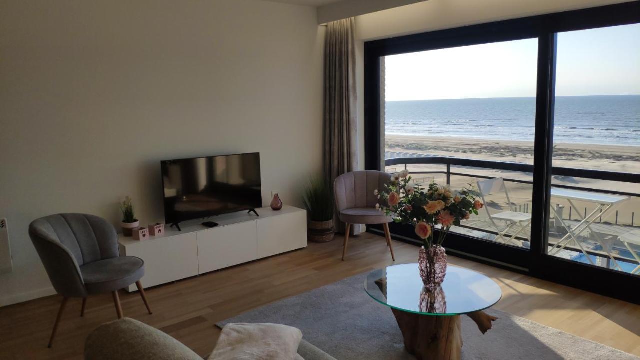 Zeezicht Vanop Het 6 De Verdiep Oostduinkerke Exterior photo
